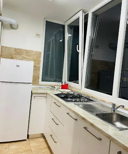 Modern. * 부쿠레슈티